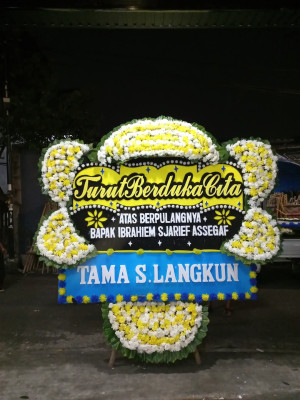 Papan Bunga Duka di Molagalome